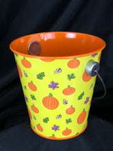 Load image into Gallery viewer, Witch&#39;s Brew &lt;br&gt; Soy Candle